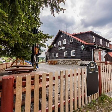 Penzion Cerny Vlk Hotel Kvilda Kültér fotó